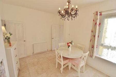 2 bedroom Terraced House to let in Forton Road, Fratton, Portsmouth, PO1