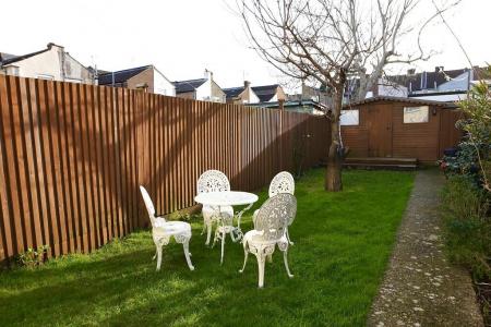 2 bedroom Terraced House to let in Forton Road, Fratton, Portsmouth, PO1