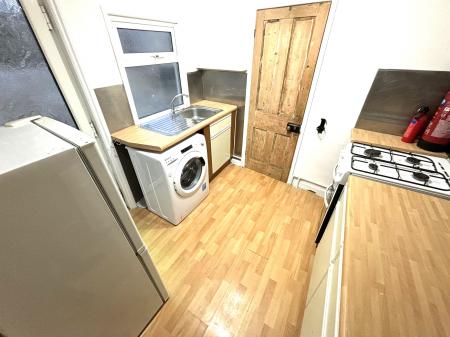 2 bedroom Terraced House to let in Trevor Road, Southsea, Portsmouth, PO4