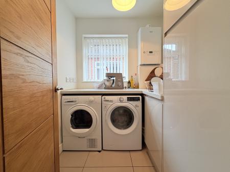 2 bedroom Semi-detached bungalow for sale in New Road, Bedhampton, Havant, PO9