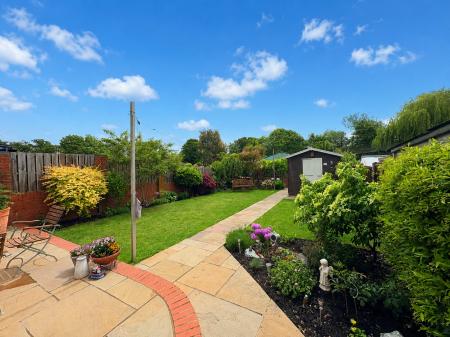 2 bedroom Semi-detached bungalow for sale in New Road, Bedhampton, Havant, PO9
