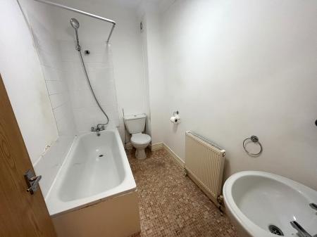 2 bedroom Flat to let in 30-32 Granada Road, Southsea, Portsmouth, PO4