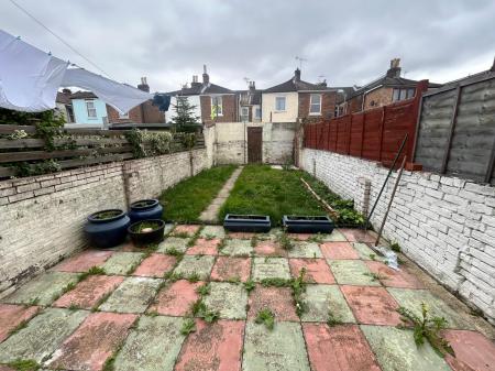 3 bedroom Terraced House to let in Copythorn Road, Copnor, Portsmouth, PO2