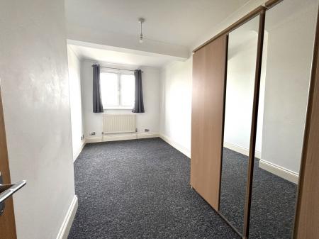 2 bedroom Flat to let in Clarendon Road, Southsea, Portsmouth, PO4