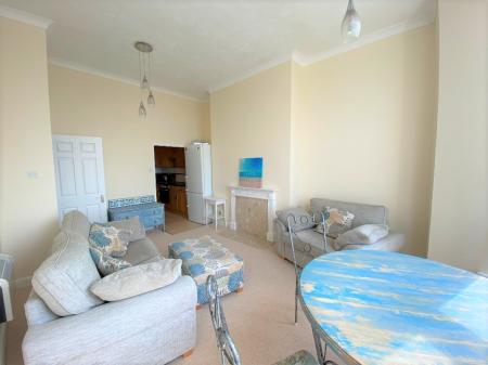 2 bedroom Flat to let in South Parade, Southsea, Portsmouth, PO5
