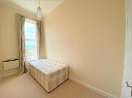 2 bedroom Flat to let in South Parade, Southsea, Portsmouth, PO5