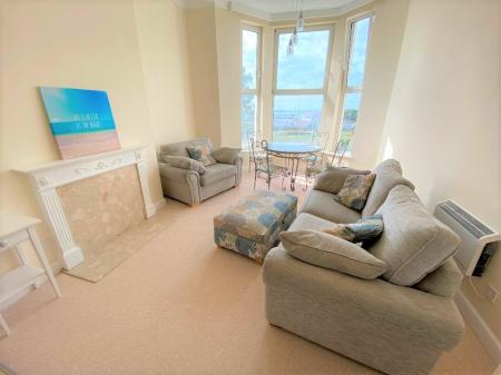 2 bedroom Flat to let in South Parade, Southsea, Portsmouth, PO5