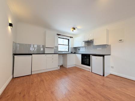 1 bedroom Flat to let in Vita Road, Hilsea, Portsmouth, PO2