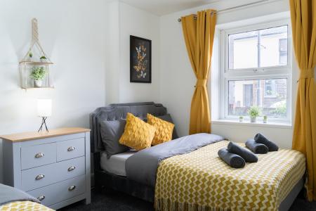 2 bedroom Flat to let in Highland Road, Southsea, Portsmouth, PO4
