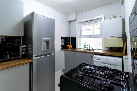 2 bedroom Flat to let in Highland Road, Southsea, Portsmouth, PO4