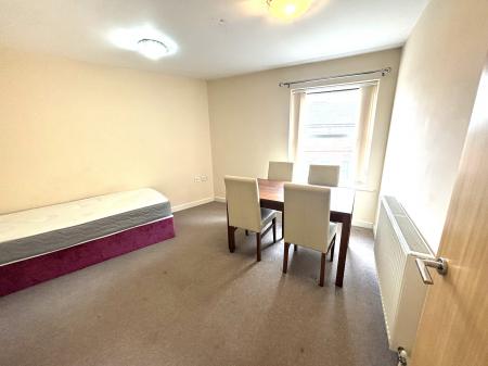 2 bedroom Flat to let in 39 New Brighton Road, Emsworth, PO10