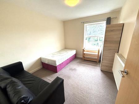 2 bedroom Flat to let in 39 New Brighton Road, Emsworth, PO10
