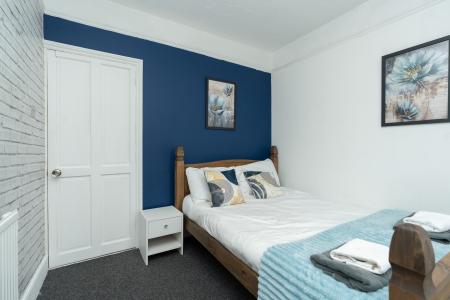 4 bedroom Terraced House to let in Orchard Road, Southsea, Portsmouth, PO4