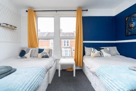 4 bedroom Terraced House to let in Orchard Road, Southsea, Portsmouth, PO4