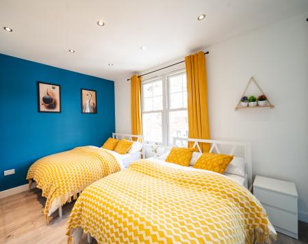 2 bedroom Semi-detached house to let in Curzon Howe Road, Portsmouth, PO1