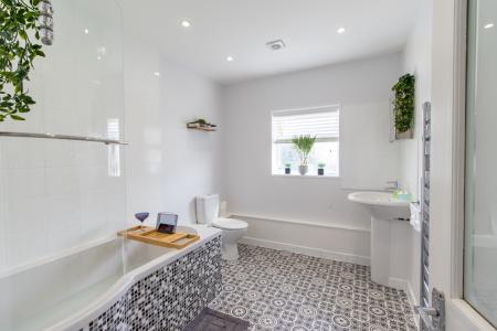 3 bedroom Detached house to let in Eastney Road, Southsea, Portsmouth, PO4