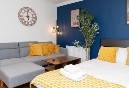 1 bedroom Flat to let in Robert Mack Court, St Georges Way
