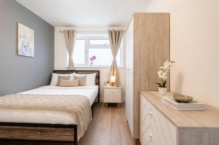 3 bedroom Flat to let in 16 Green Lane, Hayling Island, PO11