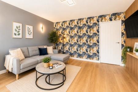 3 bedroom Flat to let in 16 Green Lane, Hayling Island, PO11