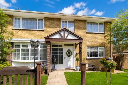 2 bedroom Semi-detached house to let in Passfield Walk, Havant, PO9
