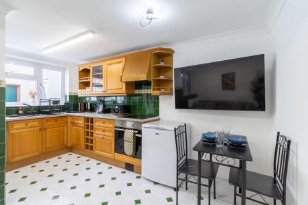 1 bedroom Flat to let in Copnor Road, Copnor, Portsmouth, PO3