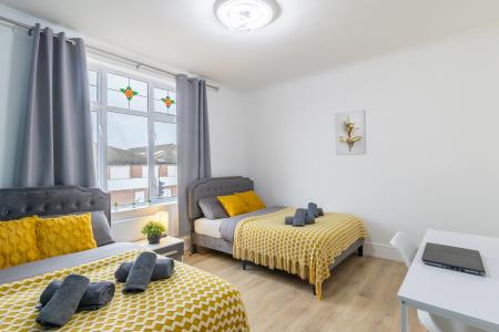 2 bedroom Flat to let in Copnor Road, Portsmouth, PO3