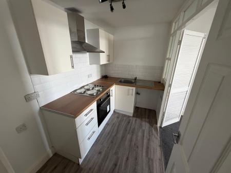 2 bedroom Flat to let in Mary Rose Court, South Parade, Southsea, Portsmouth, PO5