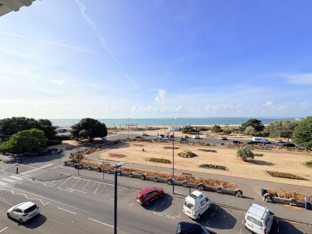 2 bedroom Flat to let in Mary Rose Court, South Parade, Southsea, Portsmouth, PO5