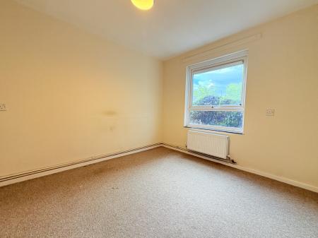 1 bedroom Flat for sale in 255 Twyford Avenue, Tipner, Portsmouth, PO2