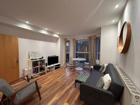 2 bedroom Flat to let in Eastern Villas Road, Southsea, Portsmouth, PO4