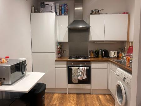 2 bedroom Flat to let in Eastern Villas Road, Southsea, Portsmouth, PO4