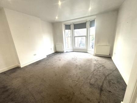 2 bedroom Flat to let in Queens Road, Portsmouth, PO2