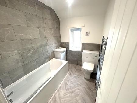 2 bedroom Maisonette to let in Holbeach Close, Wymering, Portsmouth, PO6