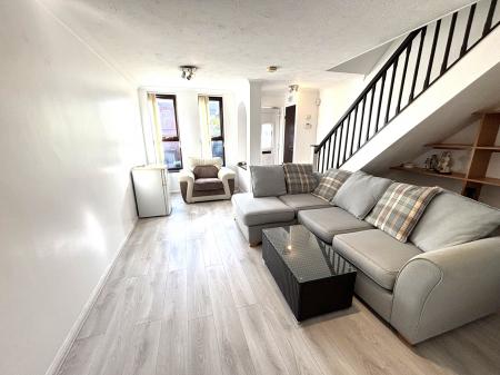 2 bedroom Terraced House to let in Armory Lane, Gunwharf Quays, Portsmouth, PO1