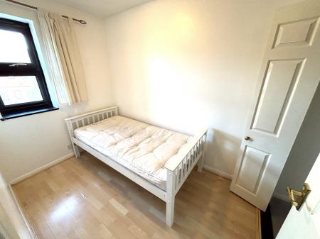 2 bedroom Terraced House to let in Armory Lane, Gunwharf Quays, Portsmouth, PO1