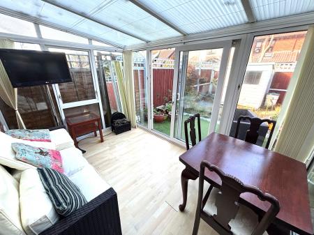 2 bedroom Terraced House to let in Armory Lane, Gunwharf Quays, Portsmouth, PO1