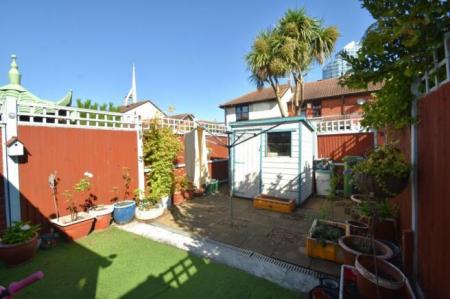 2 bedroom Terraced House to let in Armory Lane, Gunwharf Quays, Portsmouth, PO1