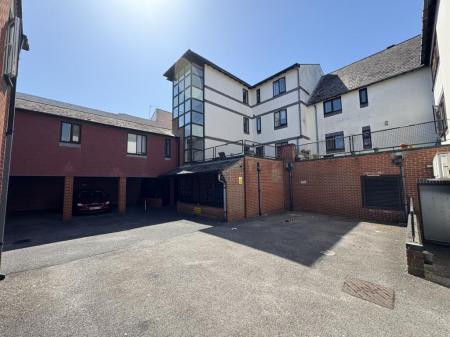 1 bedroom Flat for sale in Wilton Place, Southsea, Portsmouth, PO5