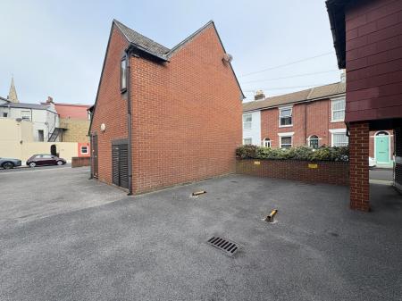 1 bedroom Flat for sale in Wilton Place, Southsea, Portsmouth, PO5