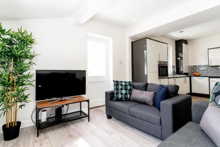 5 bedroom Terraced House to let in Bradford Road, Southsea, Portsmouth, PO5