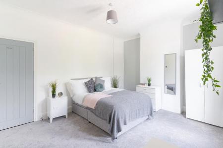 5 bedroom Terraced House to let in Bradford Road, Southsea, Portsmouth, PO5