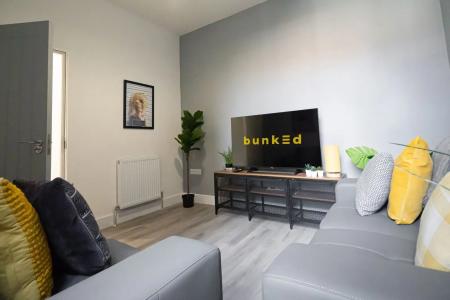 6 bedroom House share to let in Hudson Road, Southsea, Portsmouth, PO5