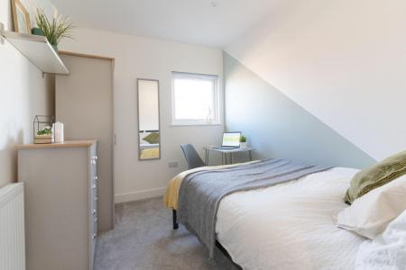6 bedroom Terraced House to let in Jessie Road, Southsea, Portsmouth, PO4