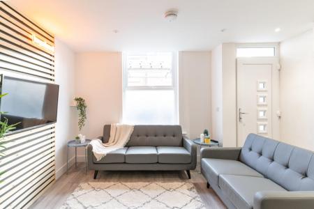 6 bedroom Terraced House to let in Jessie Road, Southsea, Portsmouth, PO4