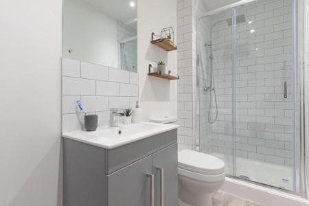 6 bedroom Terraced House to let in Jessie Road, Southsea, Portsmouth, PO4