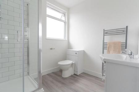 7 bedroom House share to let in Margate Road, Southsea, Portsmouth, PO5