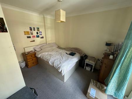 2 bedroom Flat to let in Elm Grove, Southsea, Portsmouth, PO5