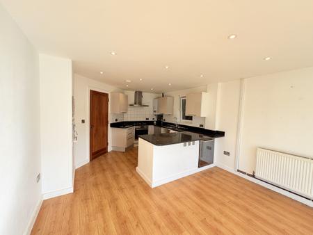 2 bedroom Flat for sale in Clarence Parade, Southsea, Portsmouth, PO5