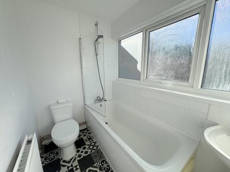 2 bedroom Terraced House to let in Newcome Road, Portsmouth, PO1