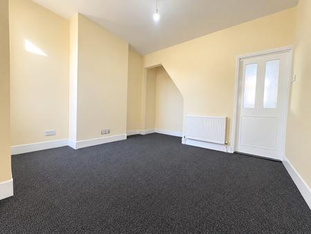 2 bedroom Terraced House to let in Newcome Road, Portsmouth, PO1